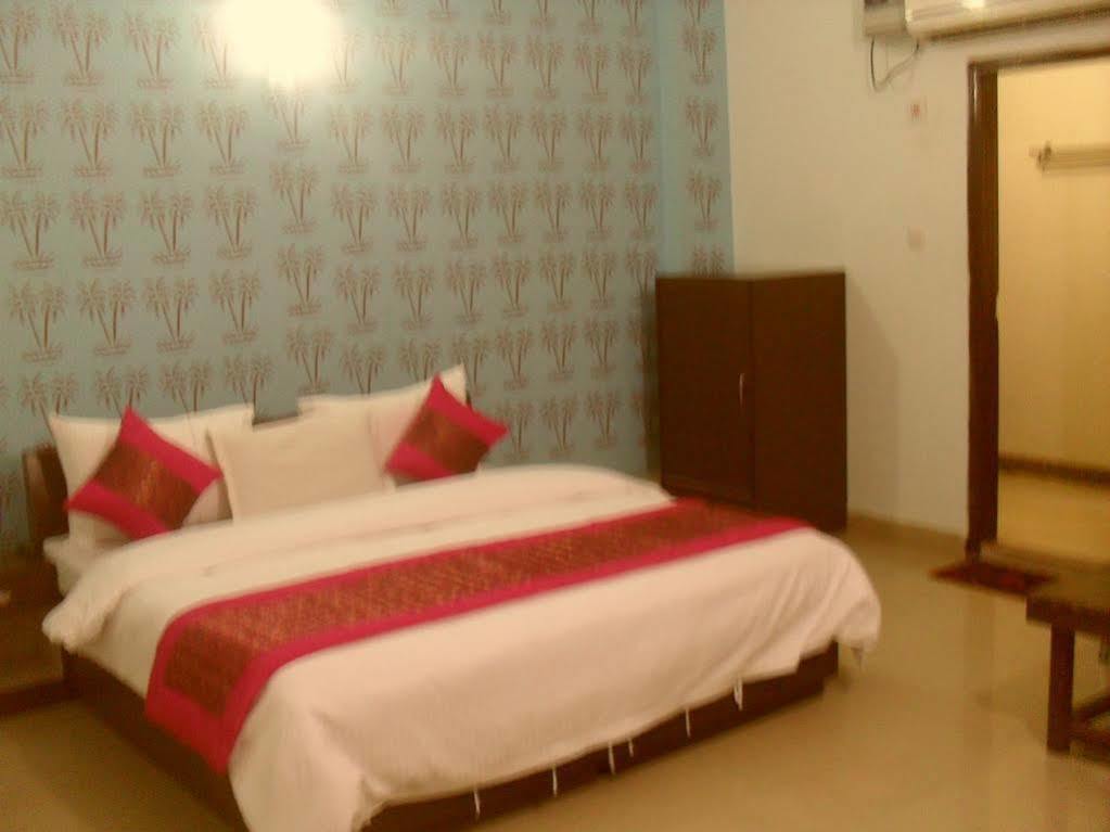 Hotel Le Princess @ Airport New Delhi Eksteriør billede